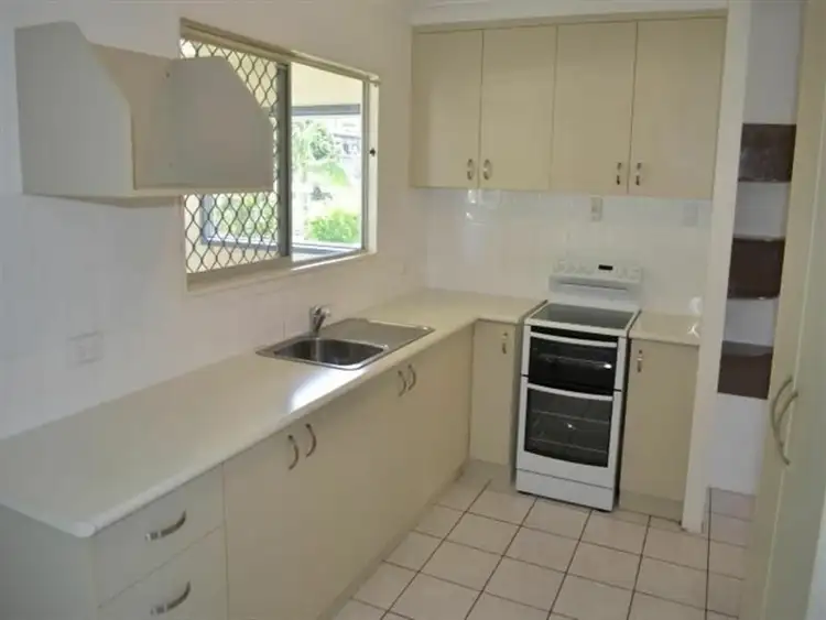 Seventh view of Homely house listing, 4 Acacia Court, Kin Kora QLD 4680