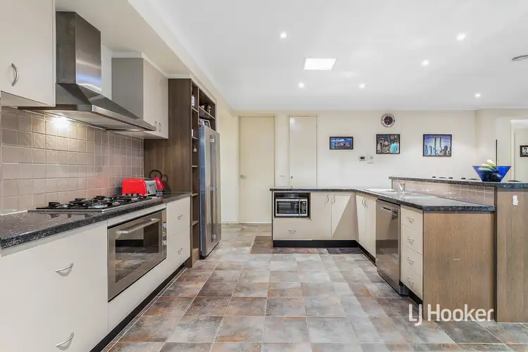 Fifth view of Homely house listing, 2 La Spezia Court, Point Cook VIC 3030