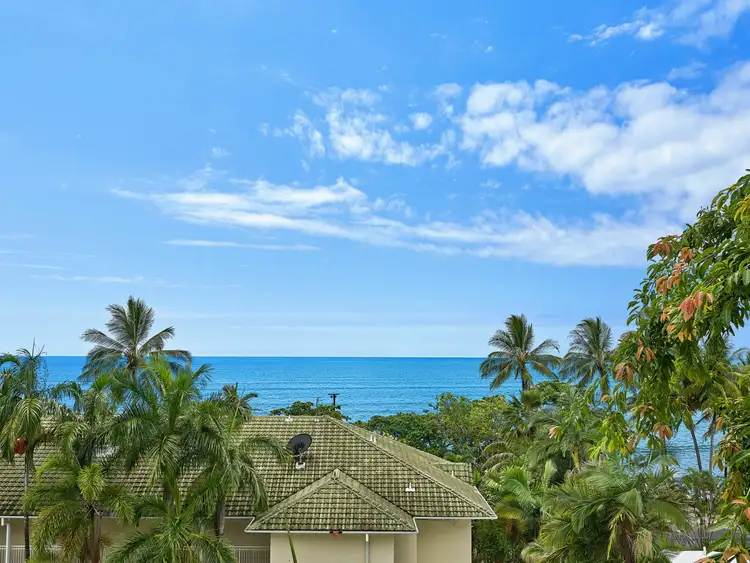 4/38 Moore Street, Trinity Beach QLD 4879