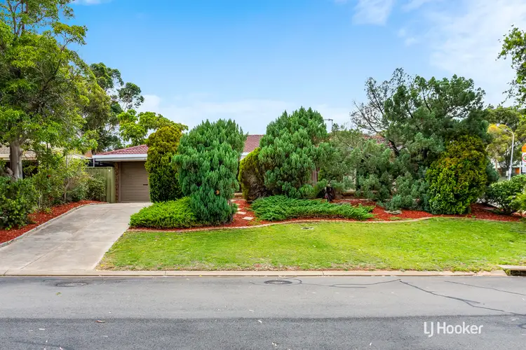 2 Manya Crescent, Craigmore SA 5114