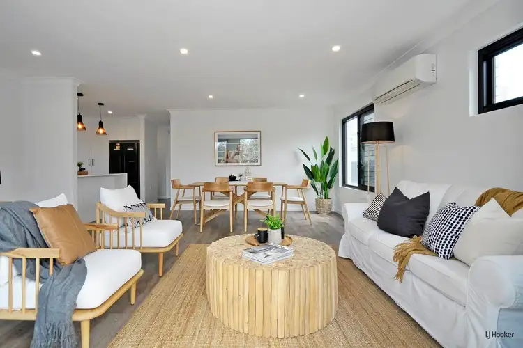 Sixth view of Homely semi-detached listing, 2/213 Boundary Street, Coolangatta QLD 4225