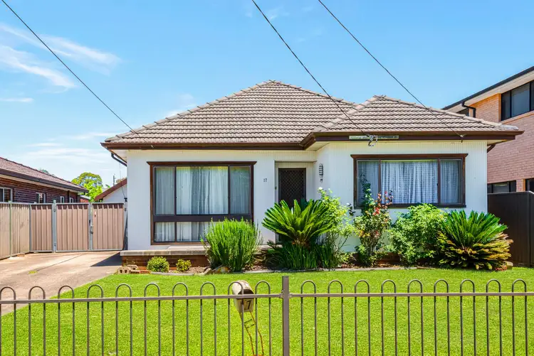 17 Murray Street, Smithfield NSW 2164
