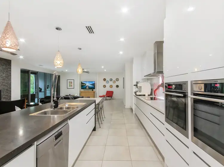 Sixth view of Homely house listing, 521 Bonogin Road, Bonogin QLD 4213