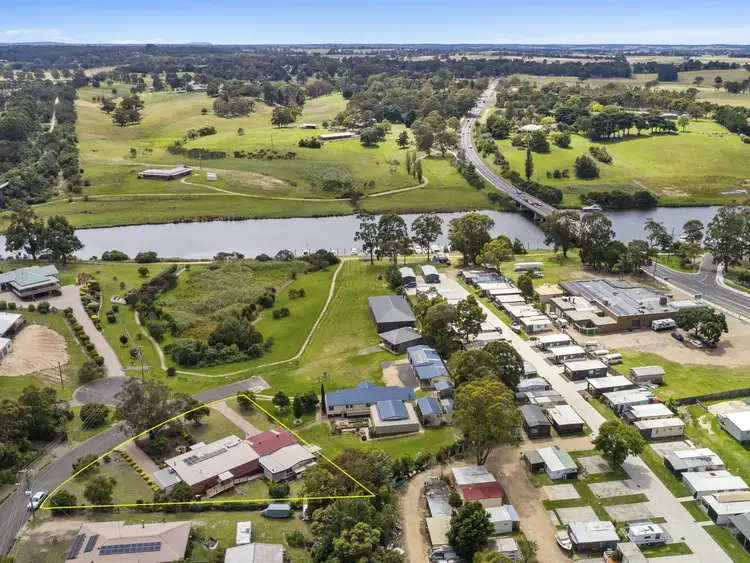 Second view of Homely house listing, 14 Bradley Court, Nicholson VIC 3882
