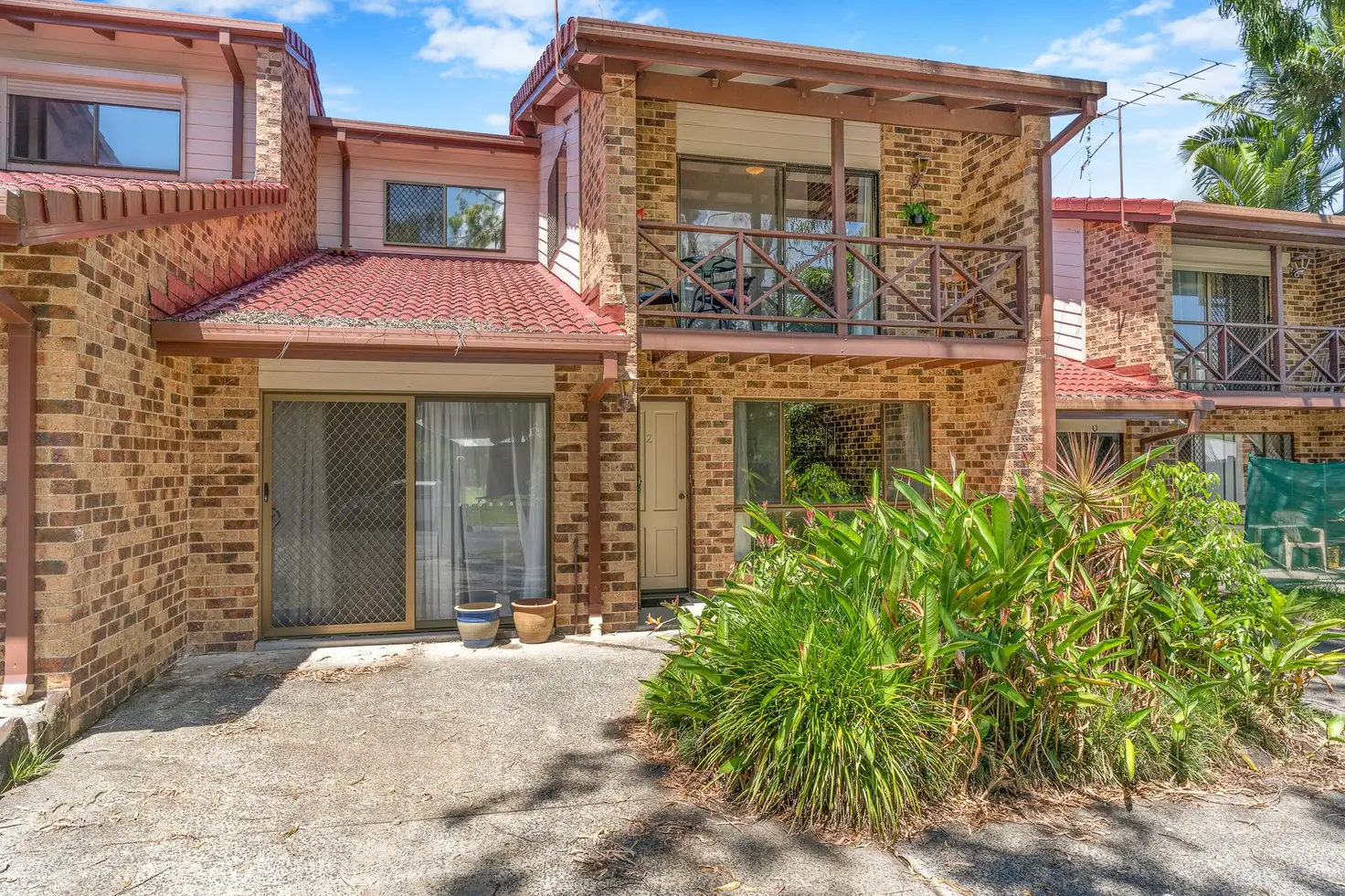 Main view of Homely townhouse listing, 2/6 Durroon Court, Ocean Shores NSW 2483