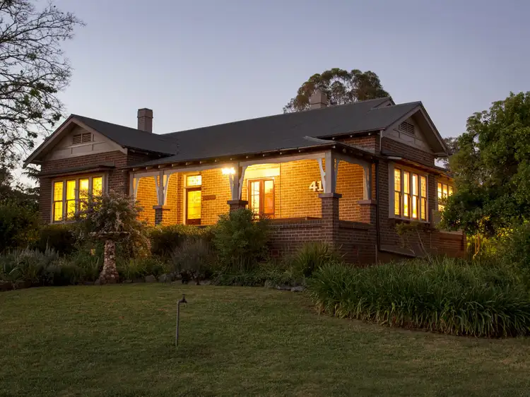 41 Edwards Street, Young NSW 2594