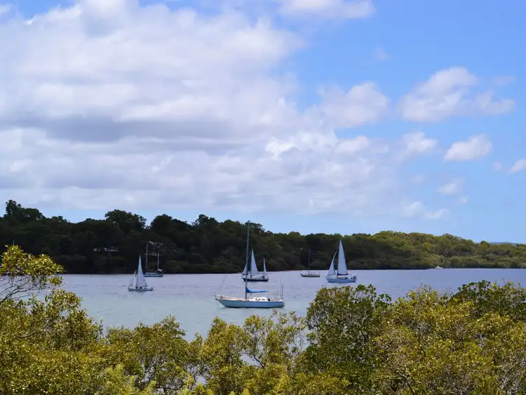 30 The Esplanade, Karragarra Island QLD 4184
