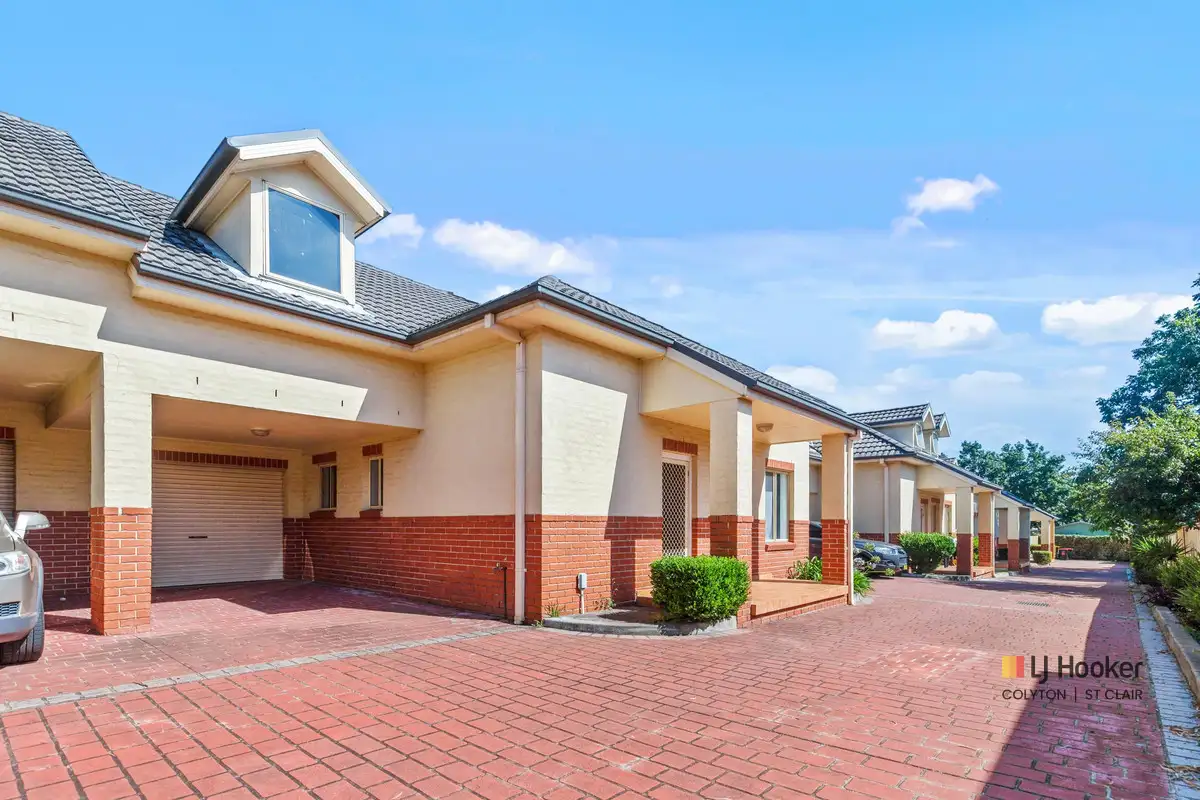 Main view of Homely townhouse listing, 2/237 Great Western Highway, St Marys NSW 2760