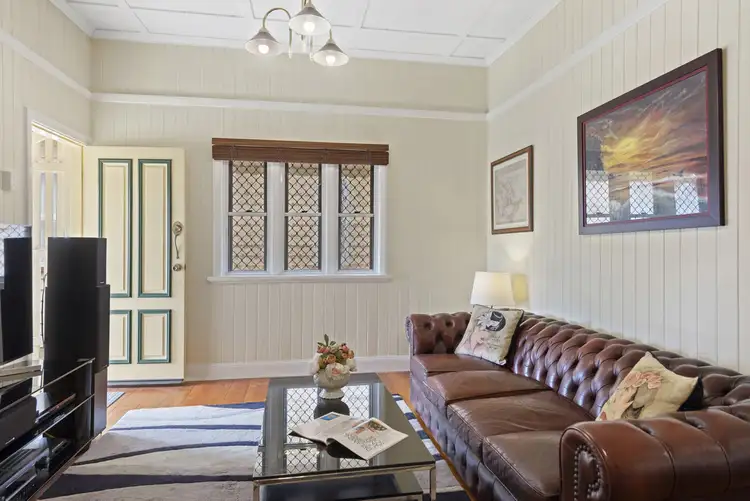 35 Nudgee Road, Hamilton QLD 4007