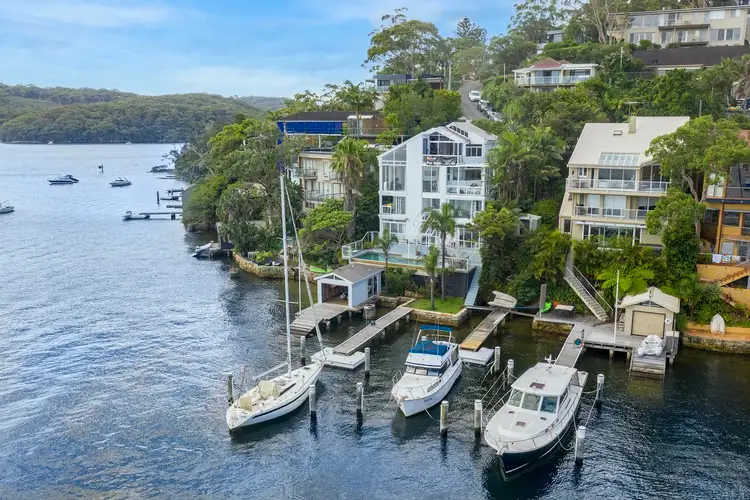 15 Bligh Crescent, Seaforth NSW 2092