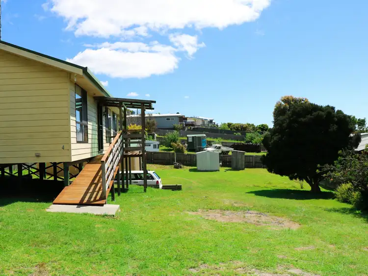 4 Campbell Street, Scamander TAS 7215