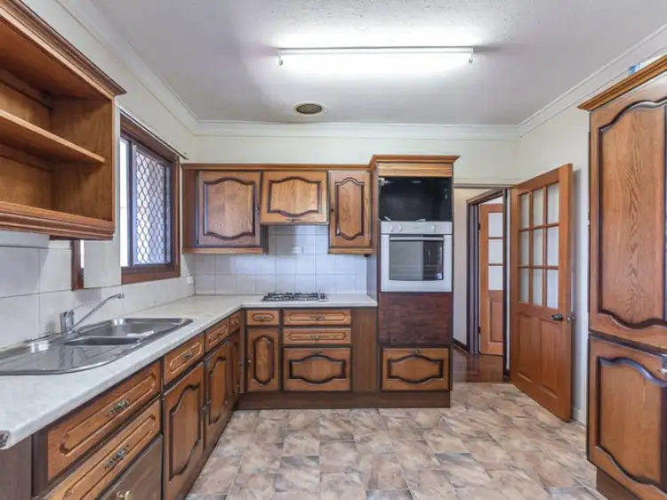 49 Galliers Avenue, Armadale WA 6112