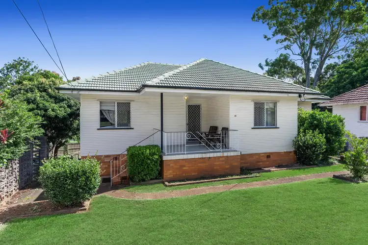19 Balis Street, Holland Park West QLD 4121