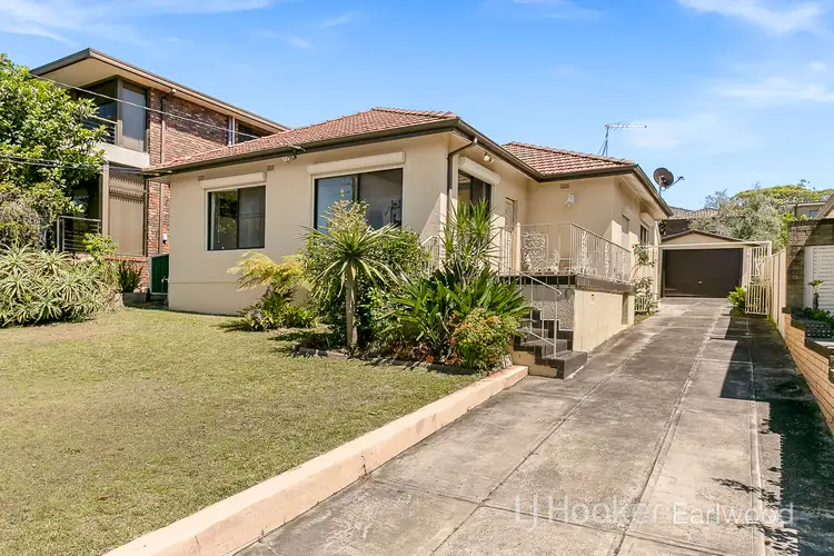 19 Gueudecourt Avenue, Earlwood NSW 2206