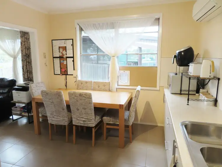 Fifth view of Homely house listing, 1 Walton Street, Rosedale VIC 3847