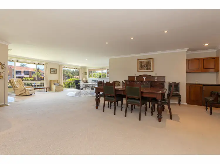 6 The Cove, Forster NSW 2428