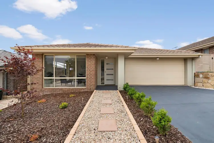 33 Liz O'Neill Street, Casey ACT 2913