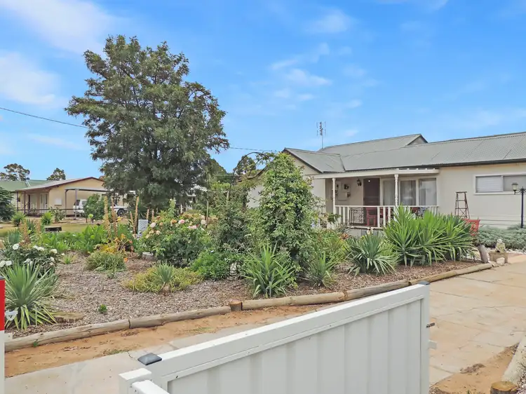36 Donald Street