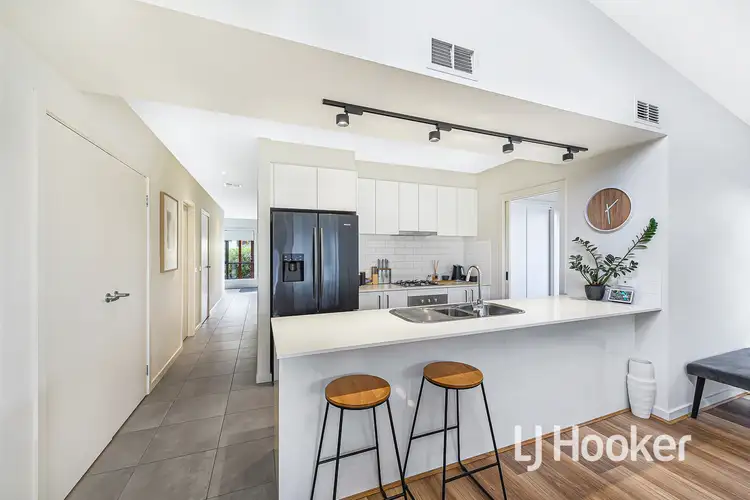 Fifth view of Homely townhouse listing, 4 Llano Circuit, Berwick VIC 3806