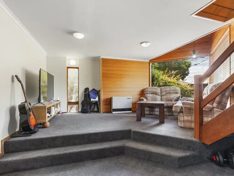 Sixth view of Homely house listing, 9 Sunderland Circuit, Traralgon VIC 3844
