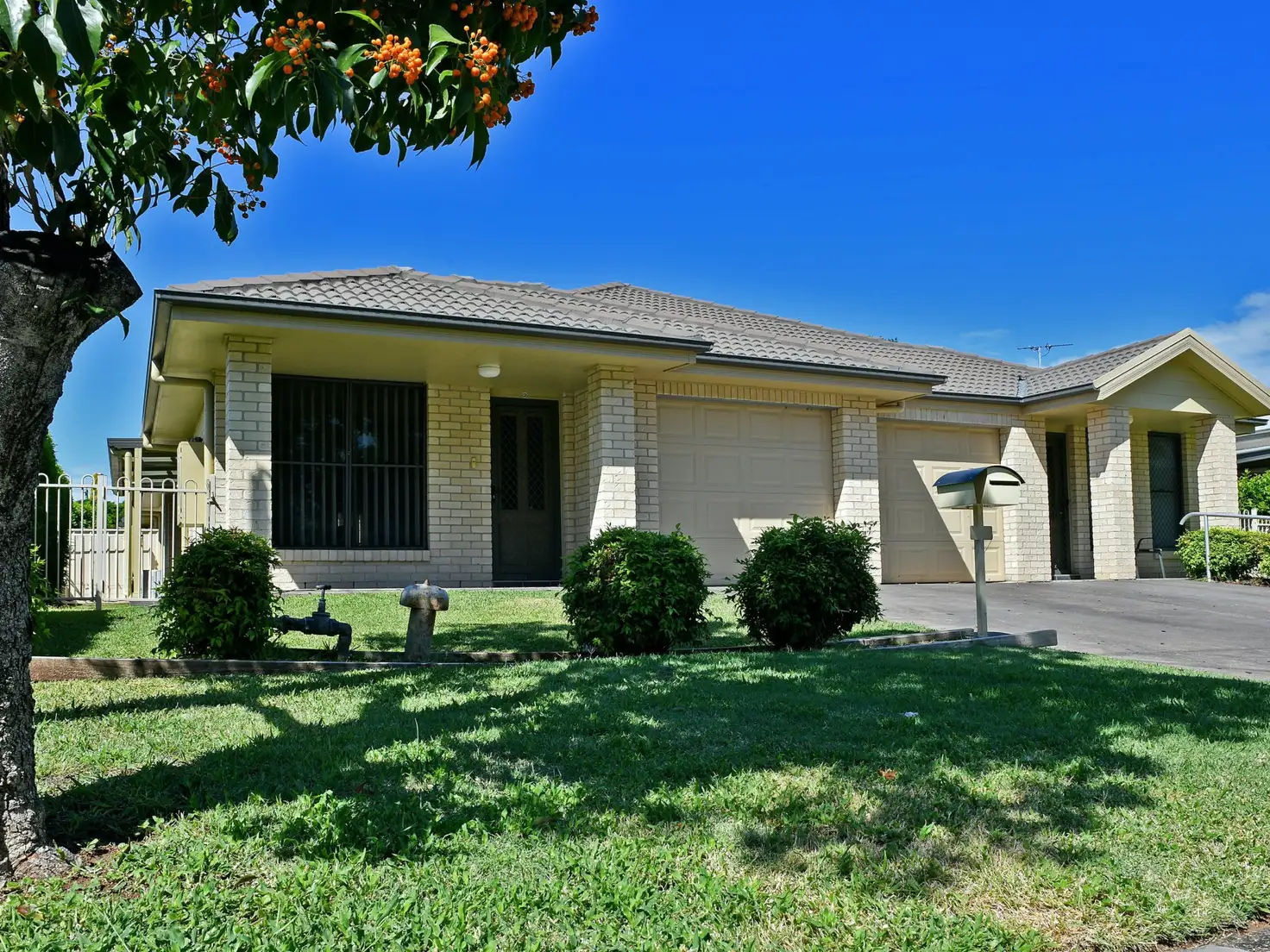 Main view of Homely unit listing, 2/9 Reservoir Street, Gunnedah NSW 2380