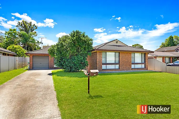 5 Canna Pl, St Andrews NSW 2566