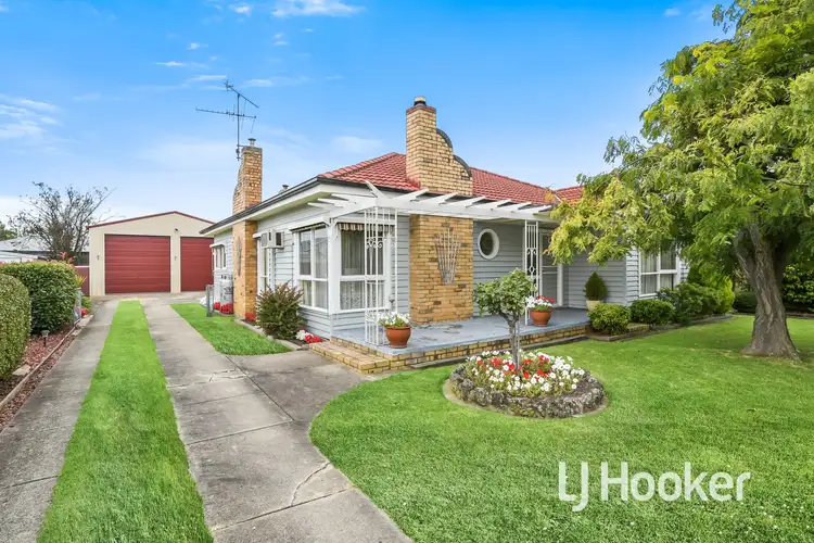 11 Charles Street, Koo Wee Rup VIC 3981