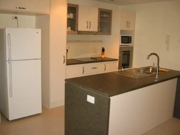 Fifth view of Homely unit listing, 8/9-15 McLean Street, Cairns North QLD 4870