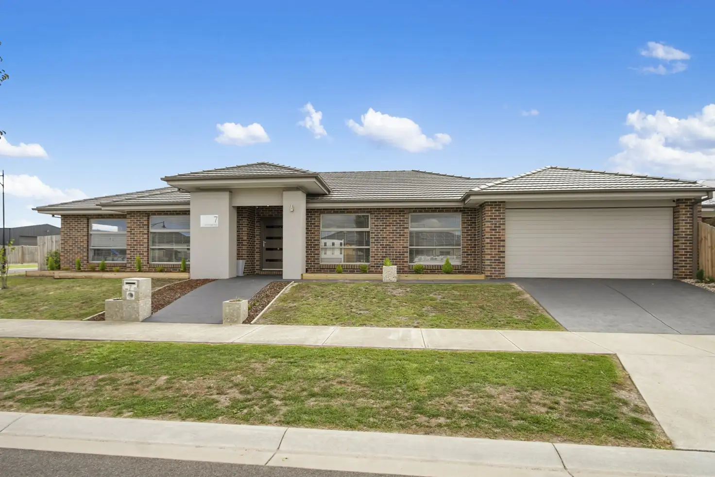 Main view of Homely house listing, 7 Cambridge Way, Traralgon VIC 3844