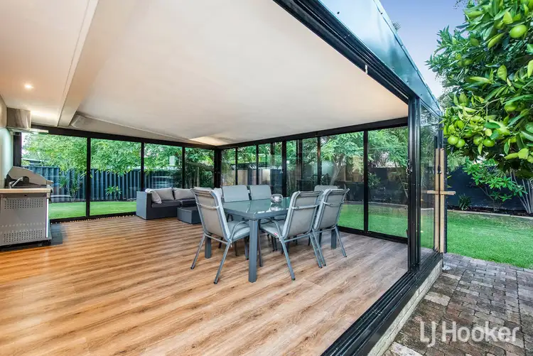 7 Cleve Way, Gosnells WA 6110