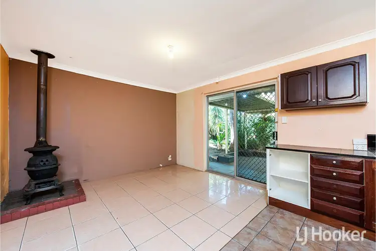 Fifth view of Homely house listing, 6 Collins Court, High Wycombe WA 6057