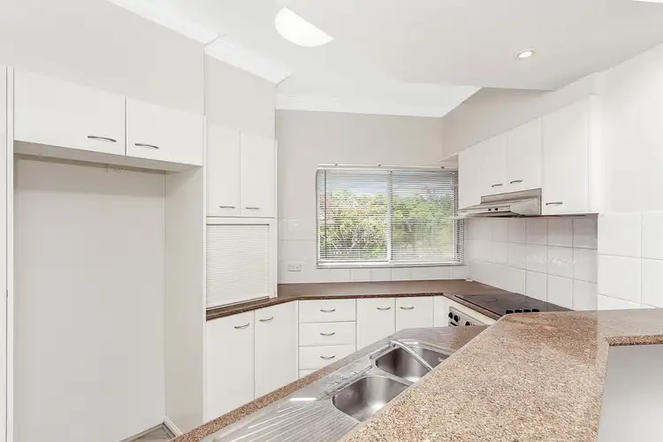Fifth view of Homely apartment listing, 3/4 St Kilda Avenue, Broadbeach QLD 4218