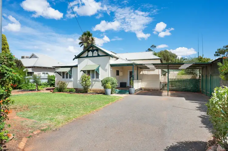 88 CAMPBELL STREET, Lamington WA 6430