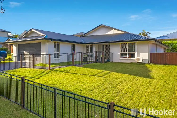 19 Daydream Street, Redland Bay QLD 4165