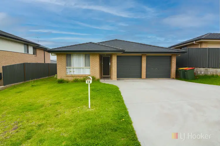16 Henning Crescent, Wallerawang NSW 2845