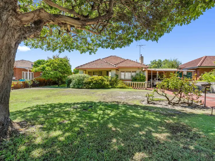 67 Kennedy Street, Alfred Cove WA 6154