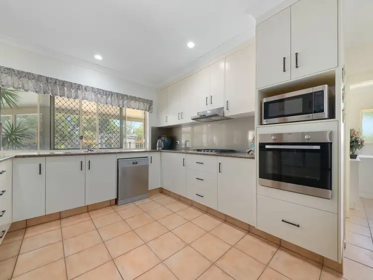 Second view of Homely house listing, 1 Glenhaven Court, Rosenthal Heights QLD 4370