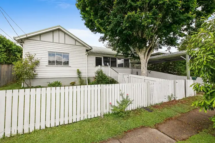 10 Orcades Road, Yeronga QLD 4104