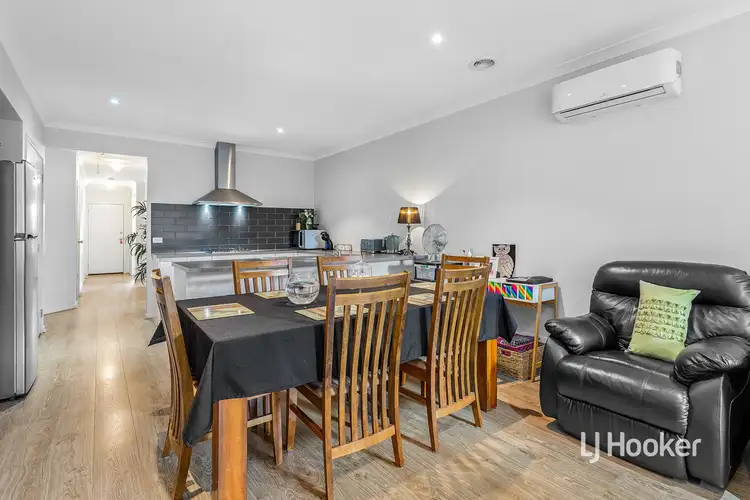 Fifth view of Homely house listing, 11 Topcliffe Crescent, Truganina VIC 3029
