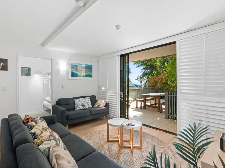 Gi/828 Pacific Parade, Currumbin QLD 4223