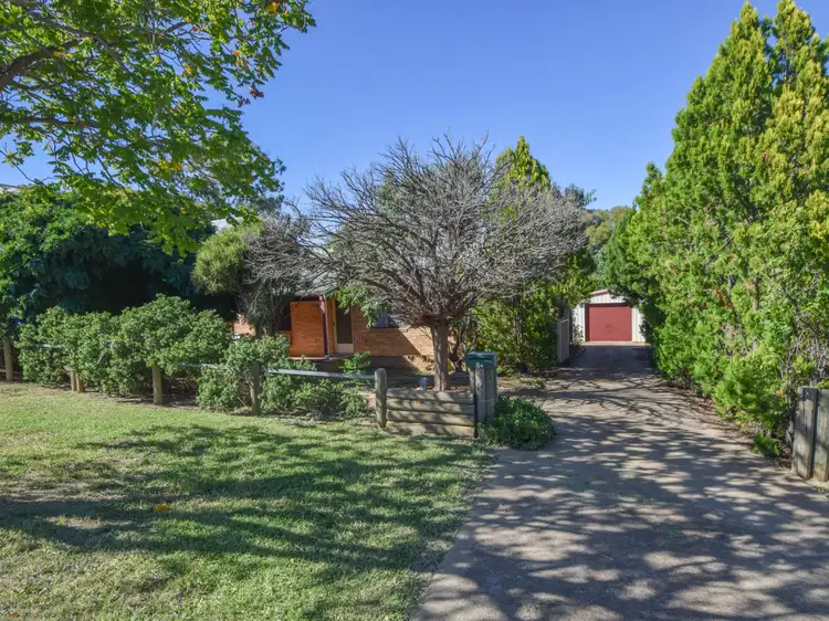14 Brock Street, Young NSW 2594