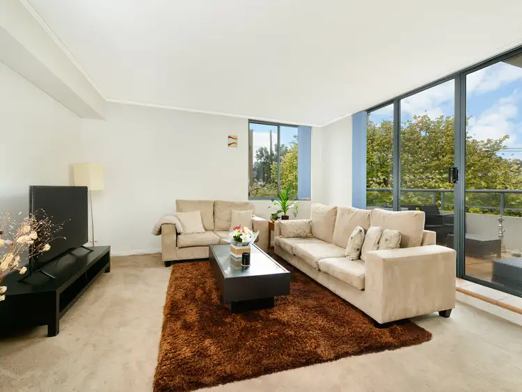 Second view of Homely unit listing, 302/5-9 Everton Street, Pymble NSW 2073