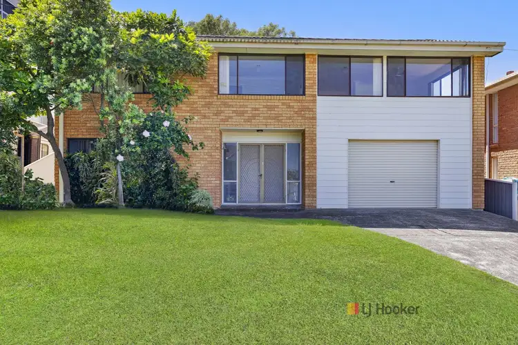 Main view of Homely house listing, 5 Kailua Avenue, Budgewoi NSW 2262