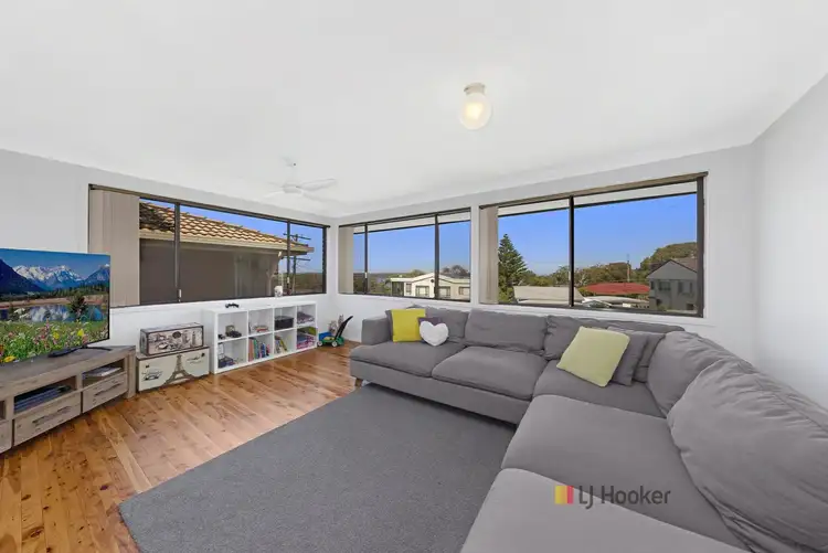 Second view of Homely house listing, 5 Kailua Avenue, Budgewoi NSW 2262