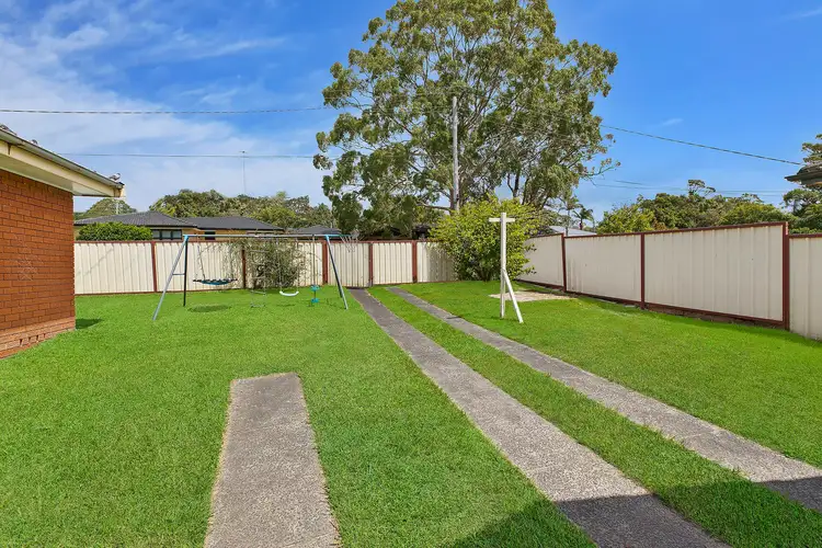 Second view of Homely house listing, 8 Ruskin Row, Killarney Vale NSW 2261