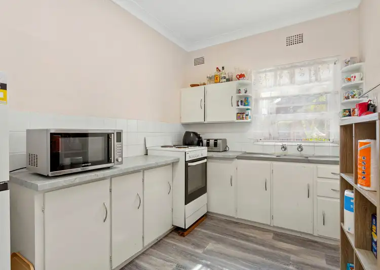 Fourth view of Homely unit listing, Unit 1/276 Victoria Street, Taree NSW 2430