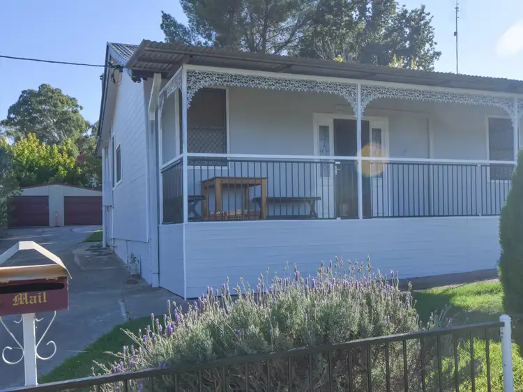 157 Edwards, Young NSW 2594