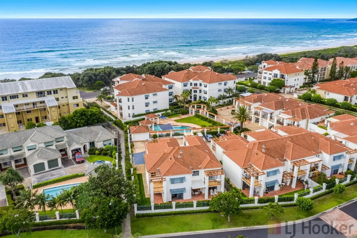 Main view of Homely unit listing, B6 U1/18-19 Pacific Parade, Yamba NSW 2464