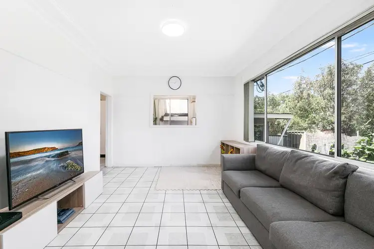 Fifth view of Homely house listing, 2 Barton Street, Smithfield NSW 2164