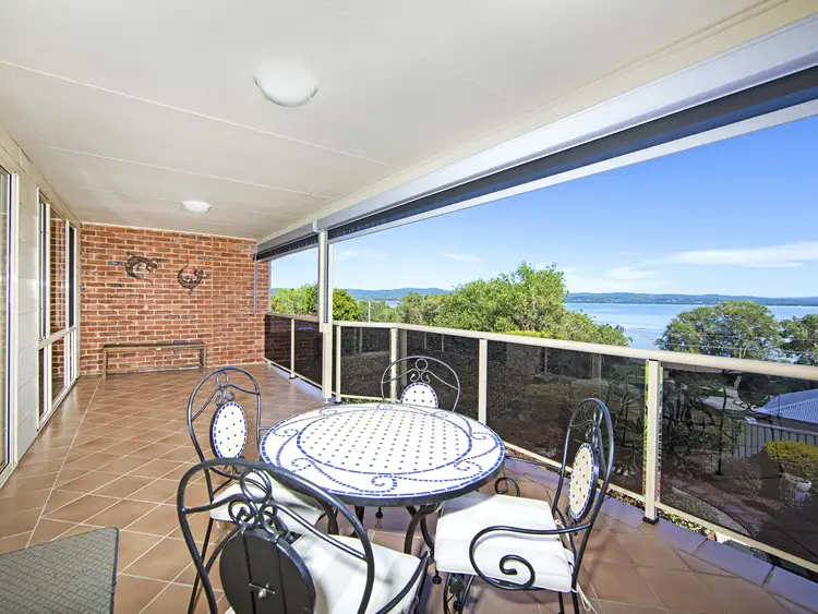 2/3 Gordon Road, Long Jetty NSW 2261
